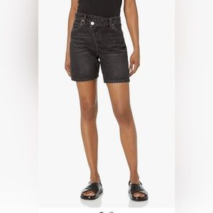 [BLANKNYC] Womens Women's High Rise Overlap Fly Denim Short New Size 28